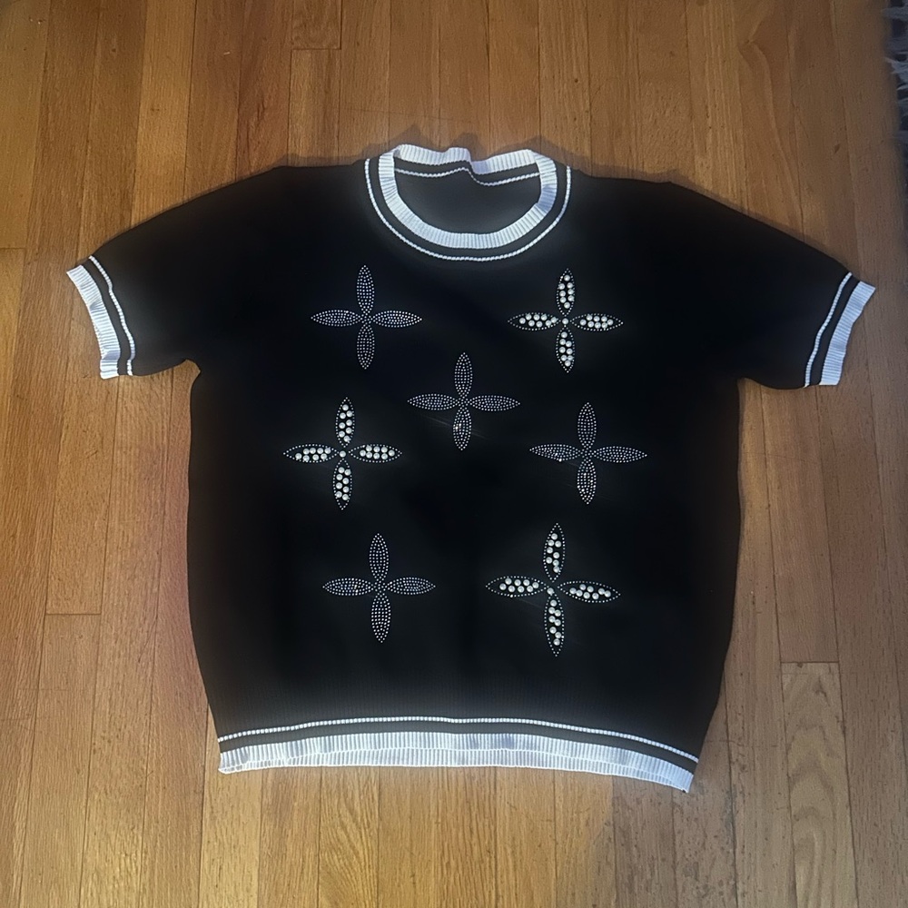 Black Short Sleeve Sweater with White Accents